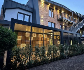 B18 Apartments